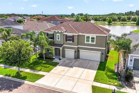Casa en Wesley Chapel, Florida 5 dormitorios, 294.78 m2 № 2104476