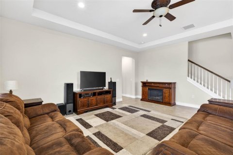 House in Wesley Chapel, Florida 5 bedrooms, 294.78 sq.m. № 2104476 - photo 18