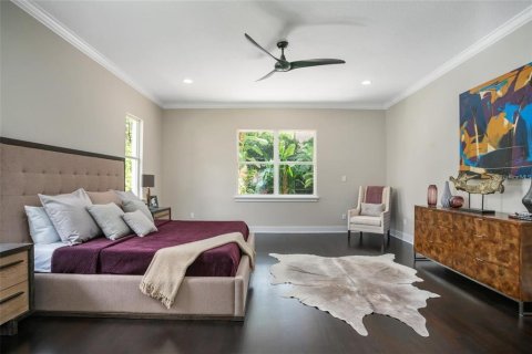 House in Orlando, Florida 5 bedrooms, 496.38 sq.m. № 1829820 - photo 29