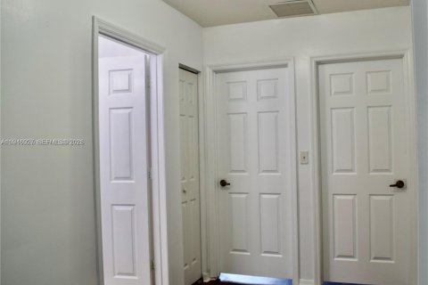 Touwnhouse à vendre à Homestead, Floride: 3 chambres, 153.94 m2 № 2003630 - photo 4