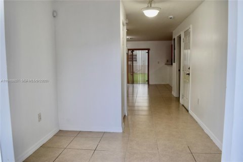 Touwnhouse à vendre à Homestead, Floride: 3 chambres, 153.94 m2 № 2003630 - photo 15