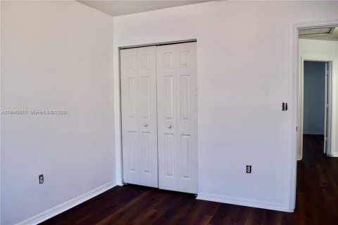 Touwnhouse à vendre à Homestead, Floride: 3 chambres, 153.94 m2 № 2003630 - photo 6