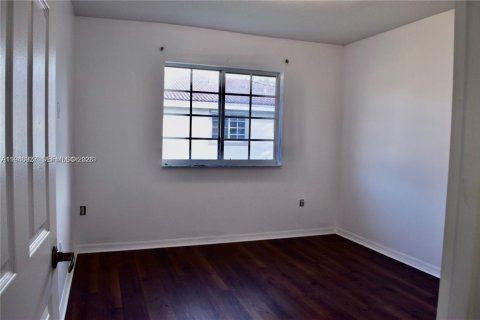 Touwnhouse à vendre à Homestead, Floride: 3 chambres, 153.94 m2 № 2003630 - photo 10