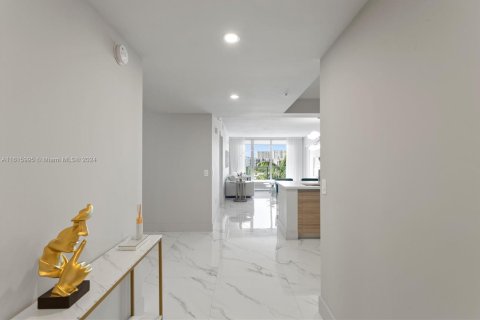 Copropriété à vendre à Sunny Isles Beach, Floride: 2 chambres, 143.16 m2 № 1240641 - photo 2