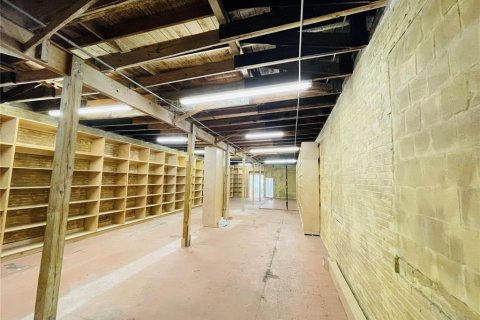Commercial property in Kissimmee, Florida 329.8 sq.m. № 2213377 - photo 8