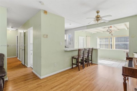 Купить виллу или дом в Хомстед, Флорида 3 спальни, 106.84м2, № 2008927 - фото 14