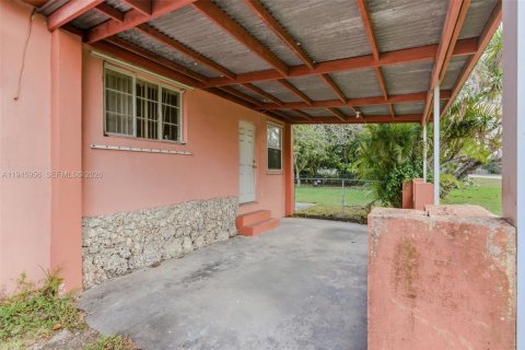 Купить виллу или дом в Хомстед, Флорида 3 спальни, 106.84м2, № 2008927 - фото 5