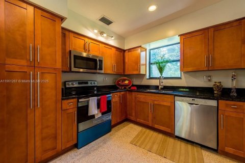 Villa ou maison à vendre à Miami, Floride: 3 chambres, 119.57 m2 № 1952341 - photo 5