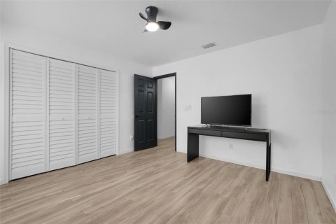Condominio en venta en Orlando, Florida, 4 dormitorios, 122.91 m2 № 1873448 - foto 23