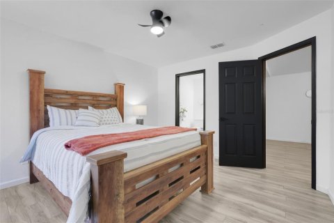 Condominio en venta en Orlando, Florida, 4 dormitorios, 122.91 m2 № 1873448 - foto 13