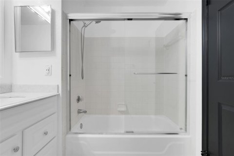 Condominio en venta en Orlando, Florida, 4 dormitorios, 122.91 m2 № 1873448 - foto 16