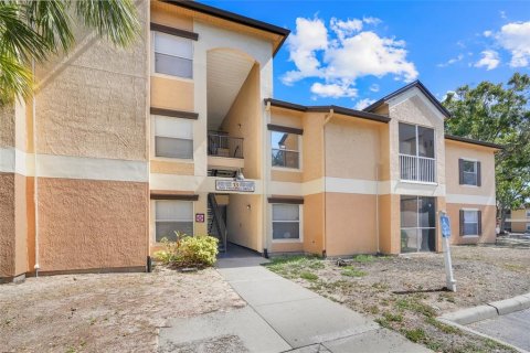 Condominio en venta en Orlando, Florida, 4 dormitorios, 122.91 m2 № 1873448 - foto 2