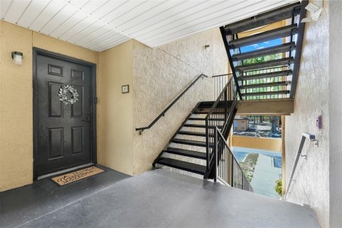Condominio en venta en Orlando, Florida, 4 dormitorios, 122.91 m2 № 1873448 - foto 3