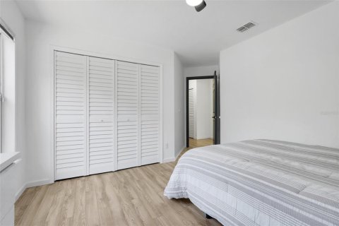 Condominio en venta en Orlando, Florida, 4 dormitorios, 122.91 m2 № 1873448 - foto 19