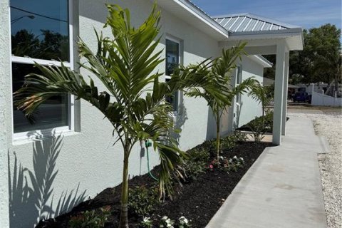 House in Sarasota, Florida 4 bedrooms, 216.74 sq.m. № 1724623 - photo 20