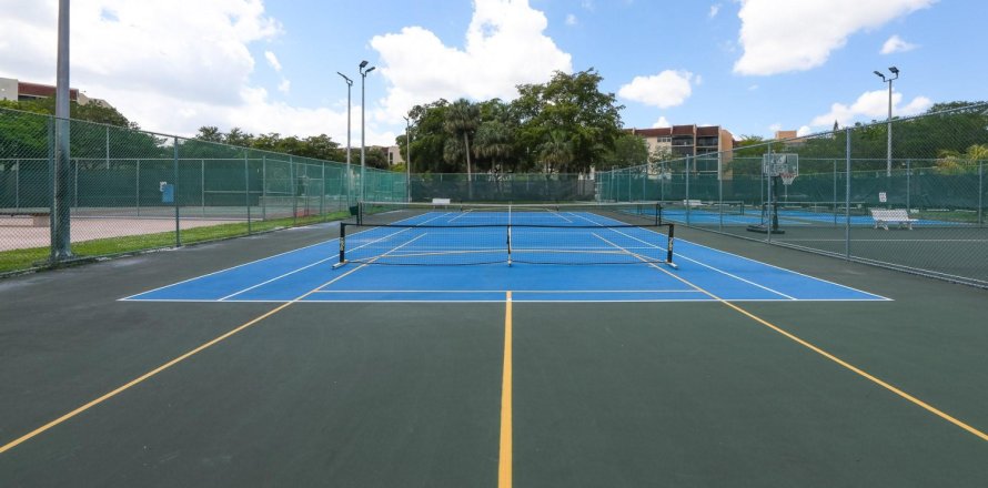 Condominio en Lauderhill, Florida, 1 dormitorio № 1120051
