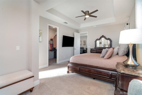 House in Parrish, Florida 4 bedrooms, 198.72 sq.m. № 2217732 - photo 11