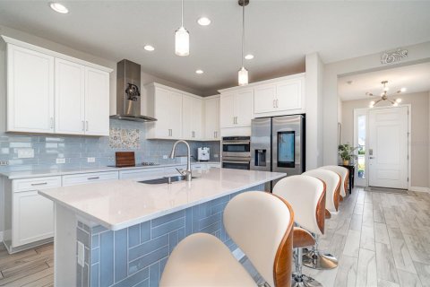 House in Parrish, Florida 4 bedrooms, 198.72 sq.m. № 2217732 - photo 2