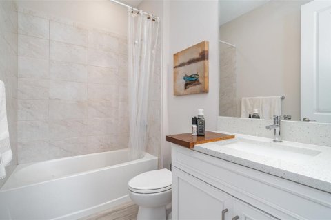 House in Parrish, Florida 4 bedrooms, 198.72 sq.m. № 2217732 - photo 21