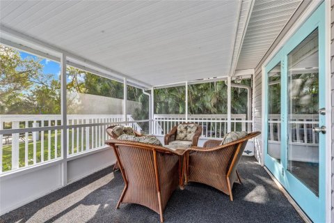 House in Bokeelia, Florida 4 bedrooms, 114.46 sq.m. № 1570168 - photo 28