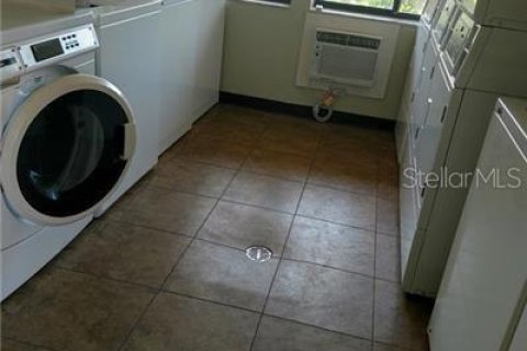 Condo in Tierra Verde, Florida, 2 bedrooms  № 918829 - photo 29
