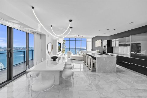 Купить кондоминиум в Майами, Флорида 3 спальни, 181.25м2, № 2023441 - фото 3