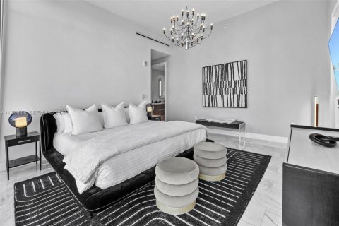 Купить кондоминиум в Майами, Флорида 3 спальни, 181.25м2, № 2023441 - фото 14