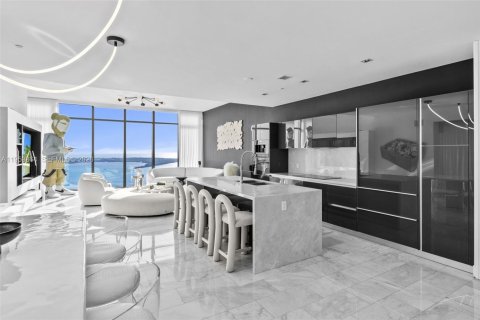 Купить кондоминиум в Майами, Флорида 3 спальни, 181.25м2, № 2023441 - фото 8