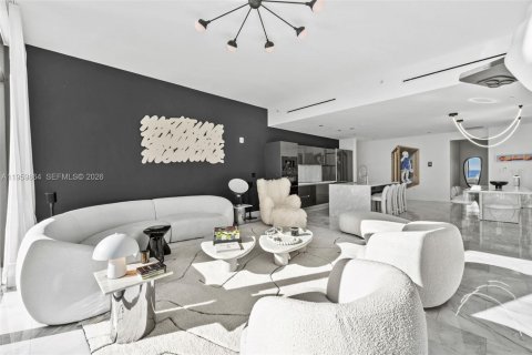 Купить кондоминиум в Майами, Флорида 3 спальни, 181.25м2, № 2023441 - фото 11