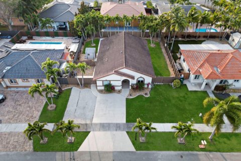 Купить виллу или дом в Хомстед, Флорида 4 спальни, 148.46м2, № 2032894 - фото 5