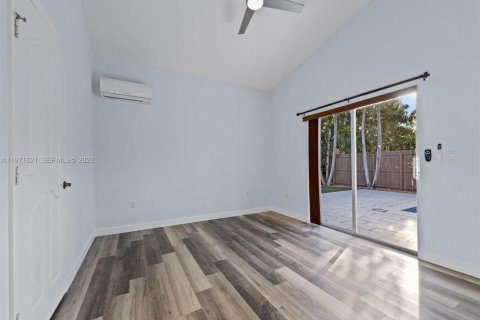 Купить виллу или дом в Хомстед, Флорида 4 спальни, 148.46м2, № 2032894 - фото 23