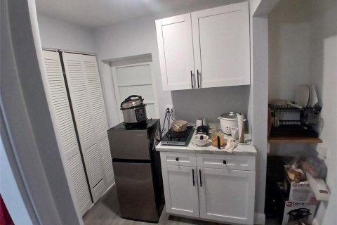 Casa en venta en Tampa, Florida, 4 dormitorios, 137.87 m2 № 1906643 - foto 12