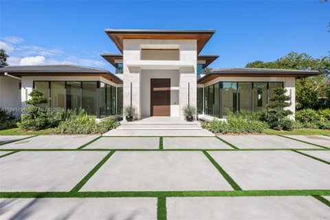 House in Pinecrest, Florida 7 bedrooms, 636.01 sq.m. № 2178404 - photo 6