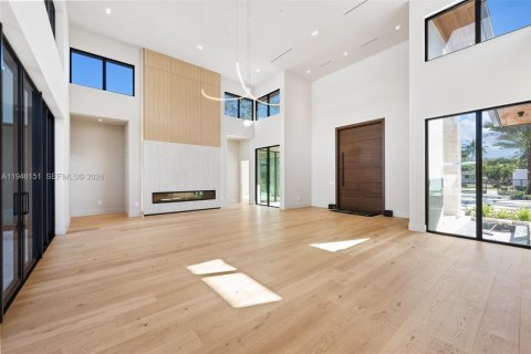 House in Pinecrest, Florida 7 bedrooms, 636.01 sq.m. № 2178404 - photo 15