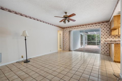 Villa ou maison à vendre à New Port Richey, Floride: 3 chambres, 148.74 m2 № 1687840 - photo 15