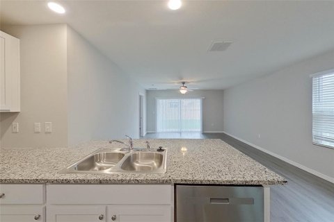 Villa ou maison à louer à Ocala, Floride: 3 chambres, 134.99 m2 № 2413798 - photo 8
