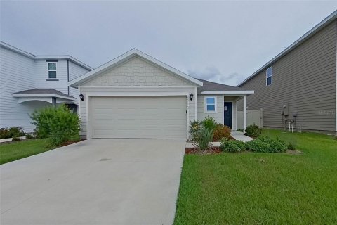 Villa ou maison à Ocala, Floride 3 chambres, 134.99 m2 № 2413798
