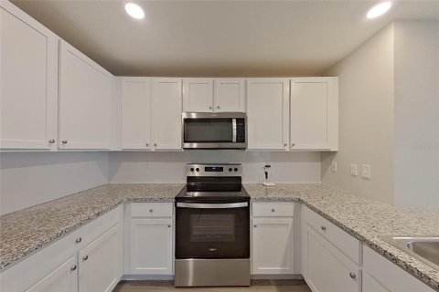 Villa ou maison à louer à Ocala, Floride: 3 chambres, 134.99 m2 № 2413798 - photo 7