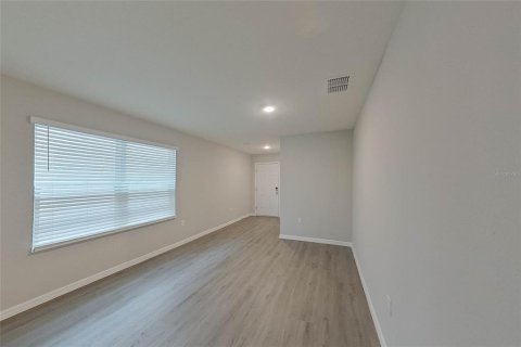 Villa ou maison à louer à Ocala, Floride: 3 chambres, 134.99 m2 № 2413798 - photo 5