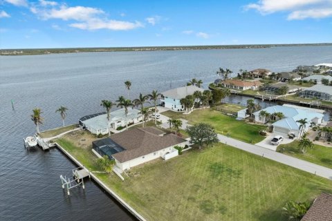 Terreno en venta en Port Charlotte, Florida № 1761032 - foto 4
