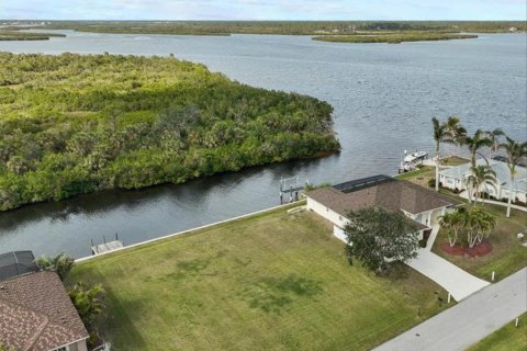 Terreno en venta en Port Charlotte, Florida № 1761032 - foto 11