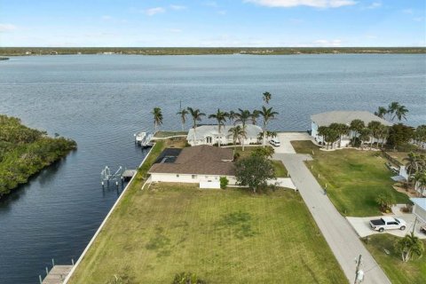 Terreno en venta en Port Charlotte, Florida № 1761032 - foto 7