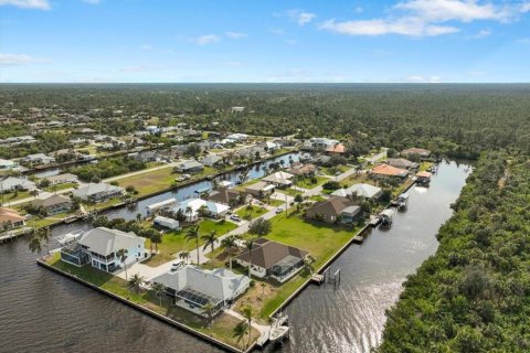 Terreno en venta en Port Charlotte, Florida № 1761032 - foto 3