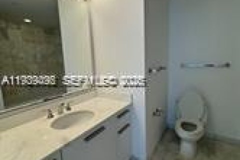 Купить кондоминиум в Майами, Флорида 1 спальня, 89.46м2, № 1997563 - фото 20