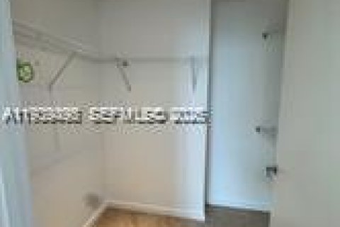 Купить кондоминиум в Майами, Флорида 1 спальня, 89.46м2, № 1997563 - фото 18