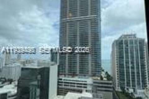 Купить кондоминиум в Майами, Флорида 1 спальня, 89.46м2, № 1997563 - фото 28