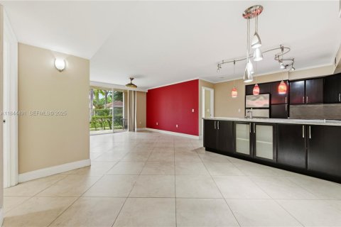 Condo in West Palm Beach, Florida, 2 bedrooms № 2078882