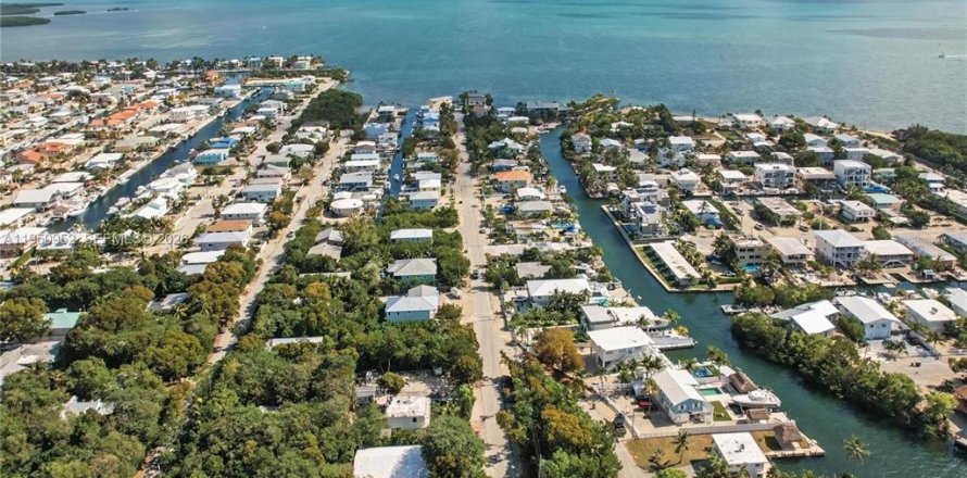 Villa ou maison à Key Largo, Floride 3 chambres, 270.53 m2 № 2143882