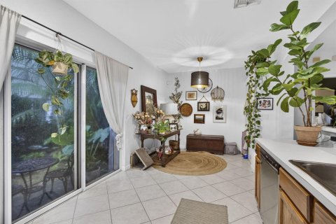 Touwnhouse à louer à Wellington, Floride: 2 chambres, 114.73 m2 № 2387997 - photo 10