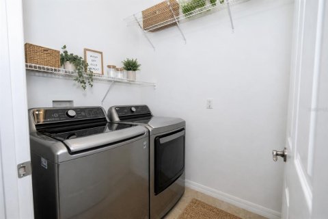 Copropriété à vendre à Orlando, Floride: 3 chambres, 232.53 m2 № 2123292 - photo 13